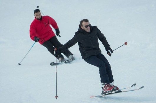 alexandre benalla ,le feuilleton de l'été ou l'histoire qui begaye ? affaire d'état ou conception de la république bafouée ?