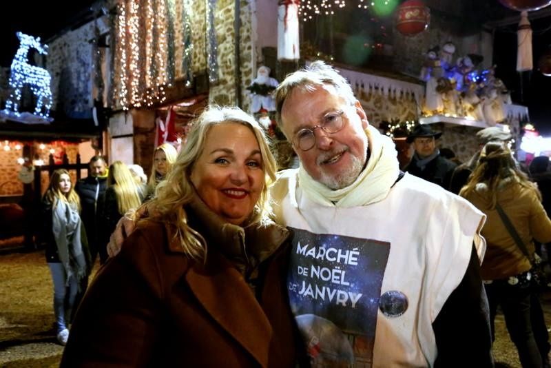 On a gagné ! le merveilleux village de noel ,c'est eux ! les lutins de janvry