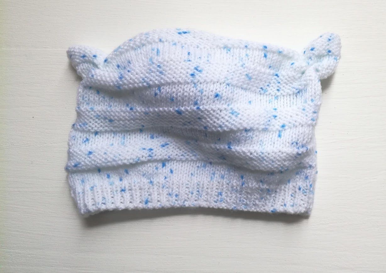 TYHLZJ Bonnet Tricoté Avec Oreilles D'ours Ultra Doux Pour L'hiver, Bonnet Crochet à Rabat D'oreille., Noir/blanc