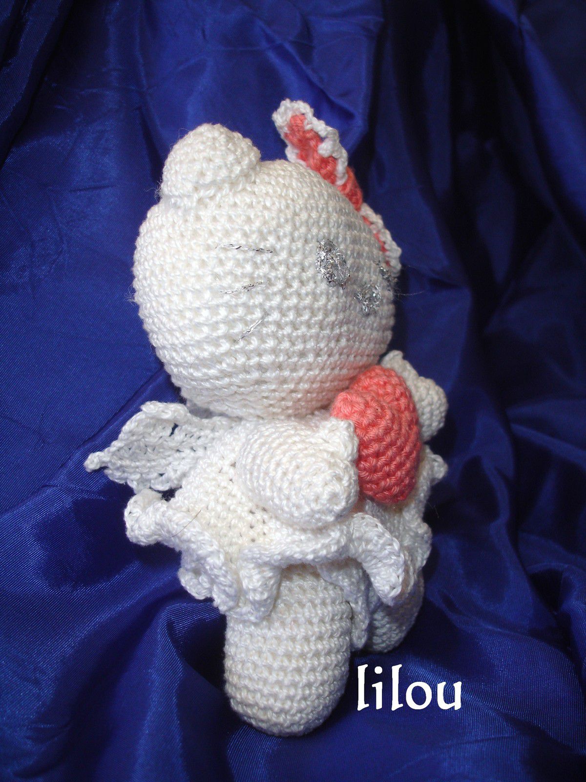 Hello Kitty ange DIY modele tuto gratuit - Fils de Lilou - tricot