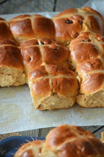 Hot cross buns