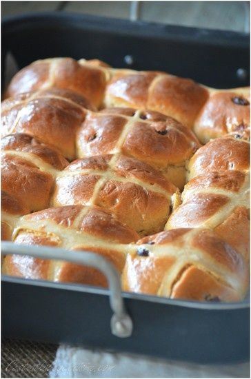 Hot cross buns