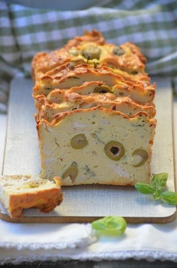 Terrine de poulet aux olives et basilic