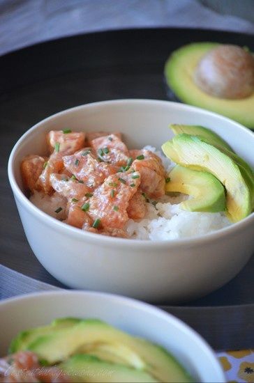 Poke bowl saumon et avocat