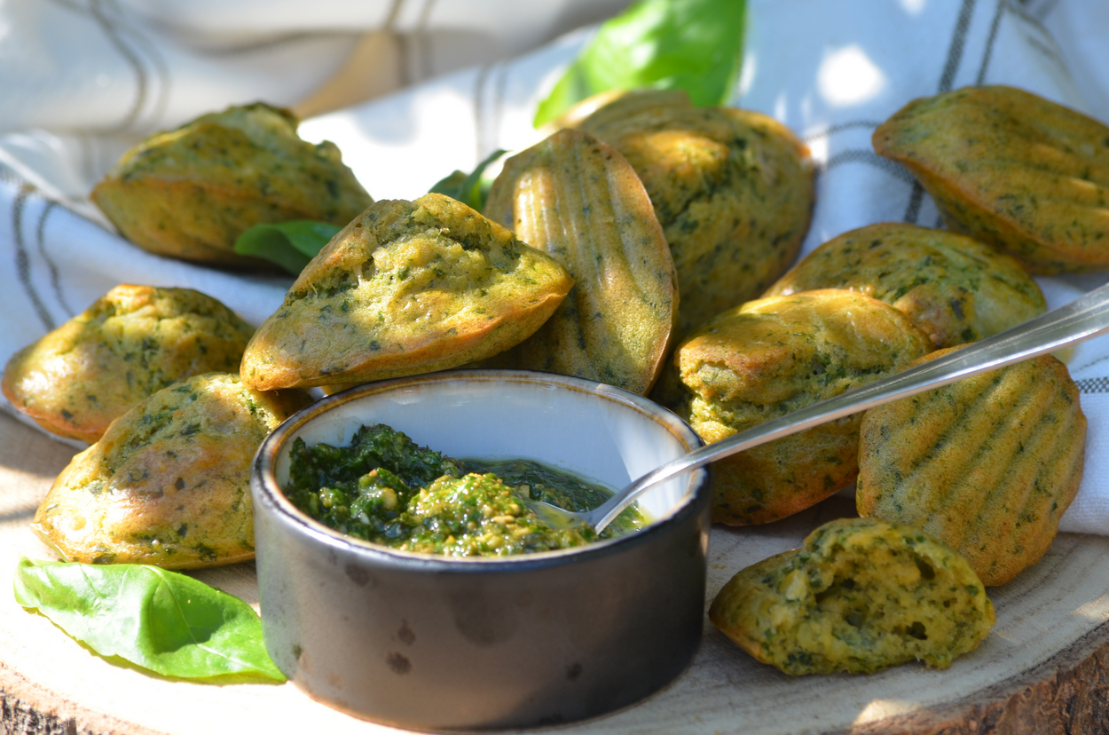 Madeleines au pesto de basilic