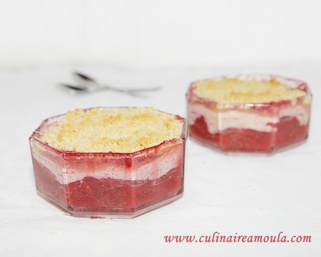 Crumble aux fraises amandine