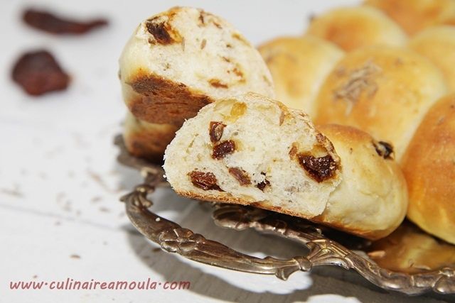 Pain aux tomates séchées et au cumin