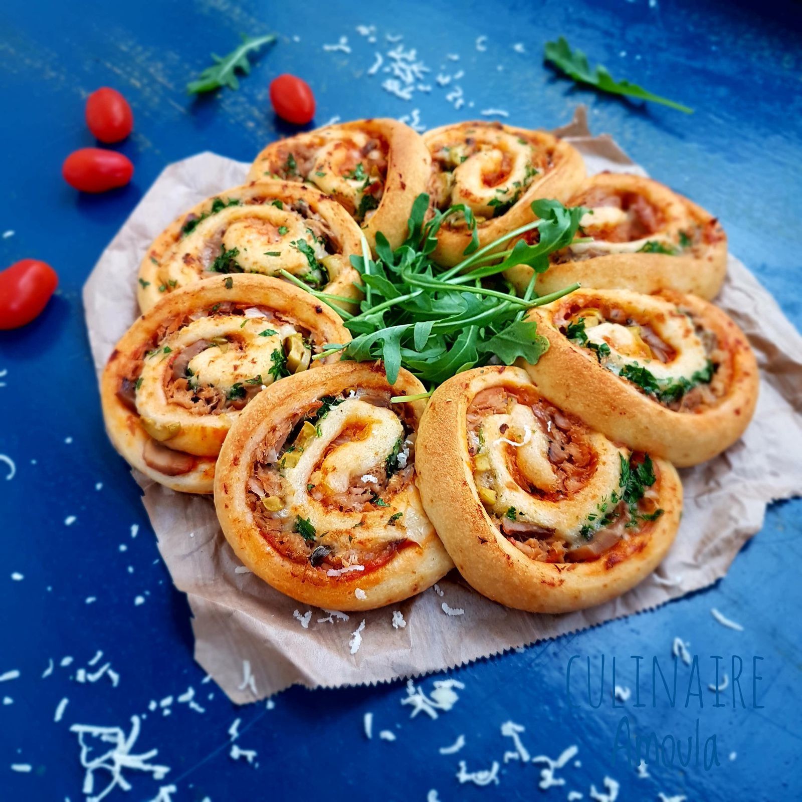 Pizza roulée au thon