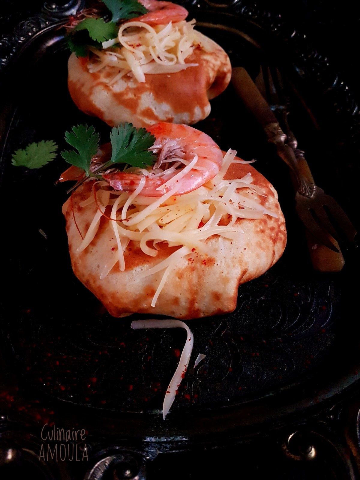 Crêpes façon pastilla aux fruits de mer à la sauce blanche