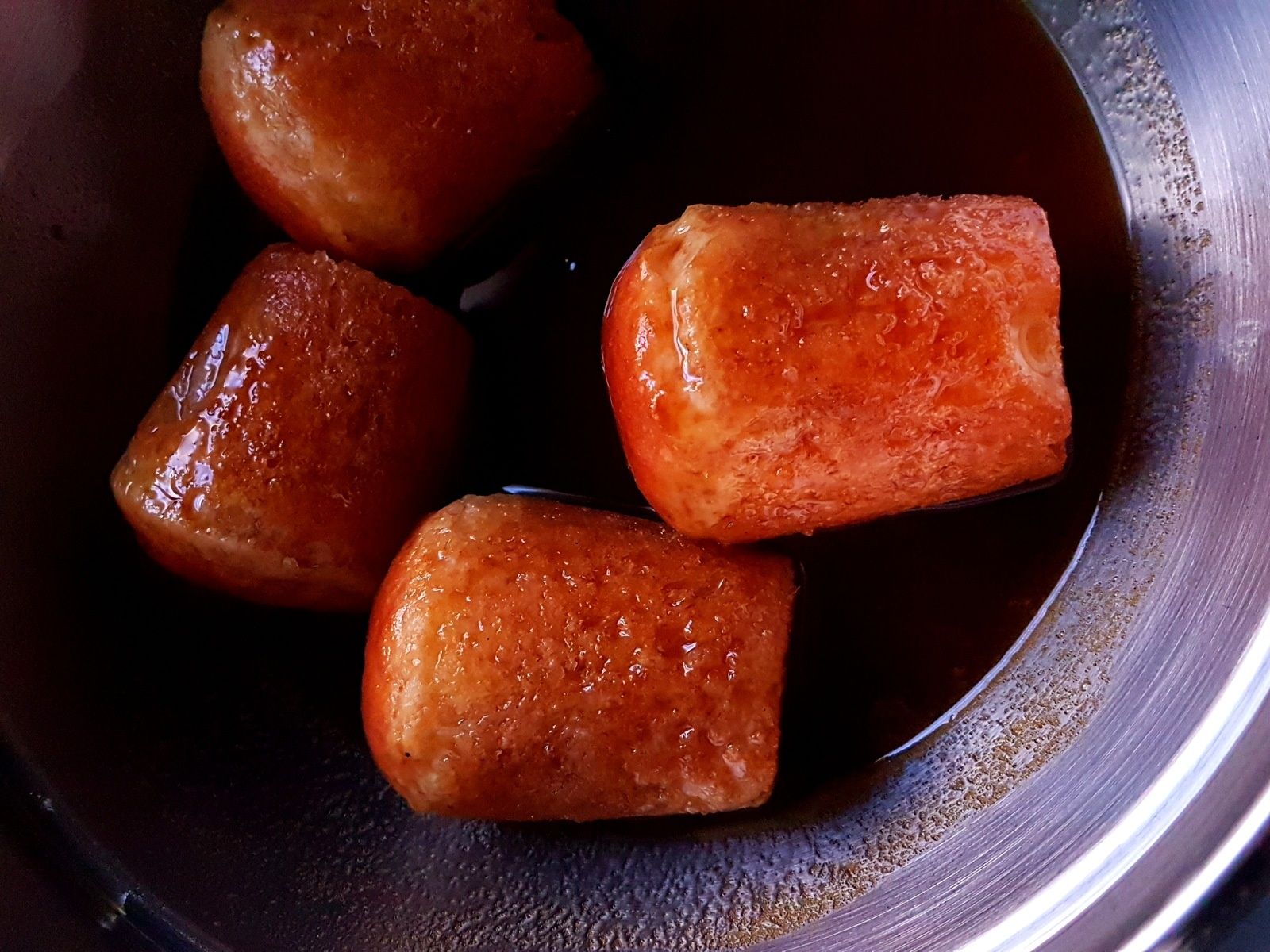 Petits babas au sirop de la passion