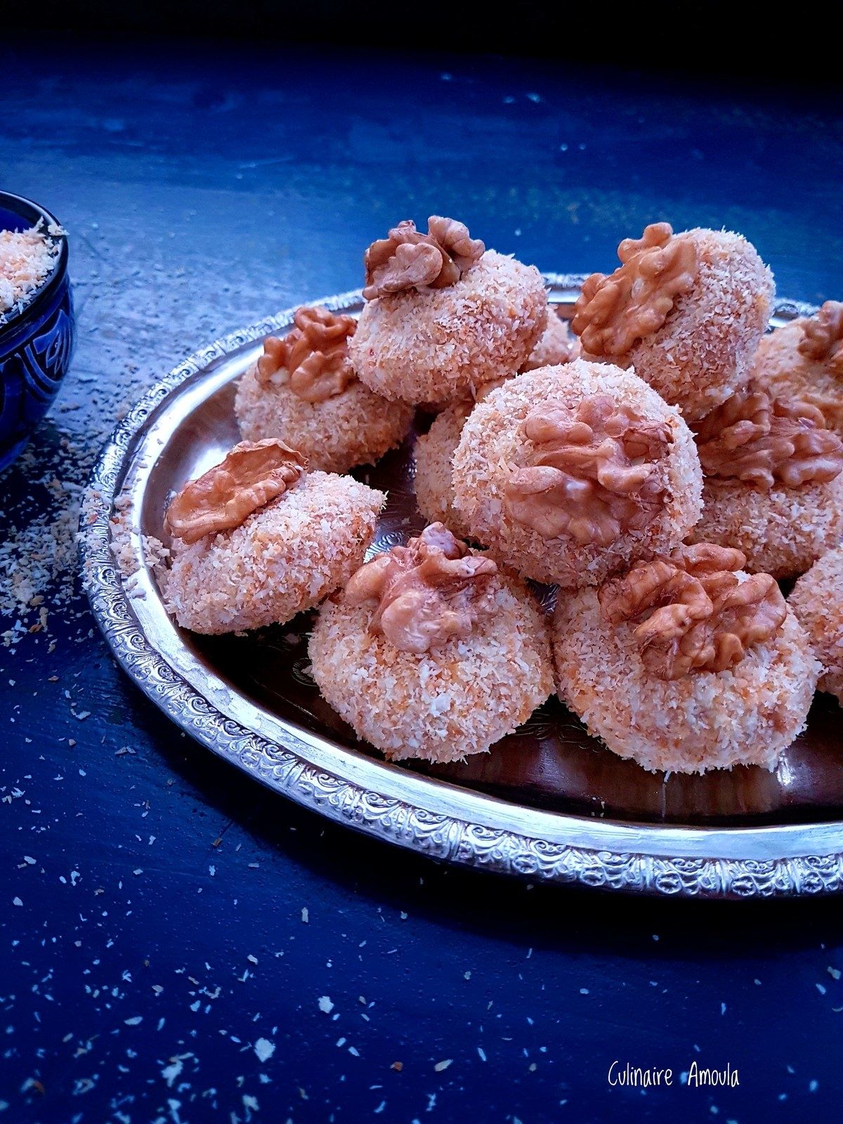 Ghriba sans cuisson à la noix de coco et au caramel  