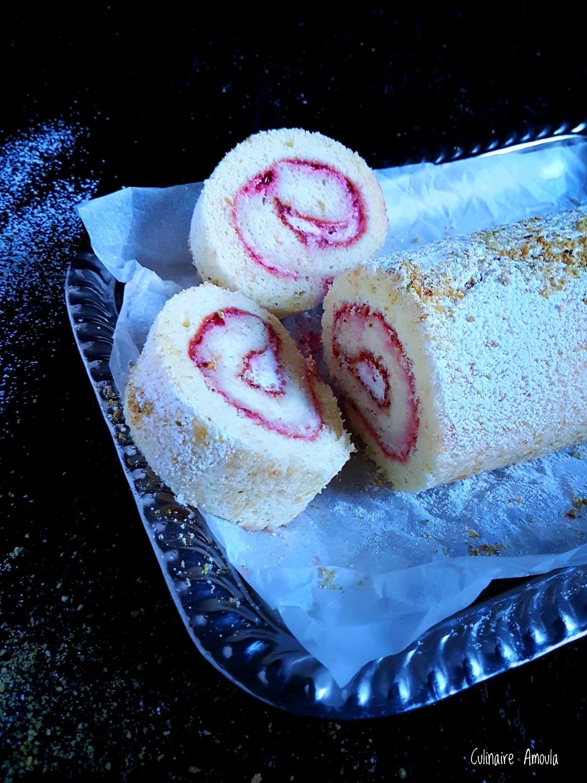 Gâteau roulé à la confiture de framboise