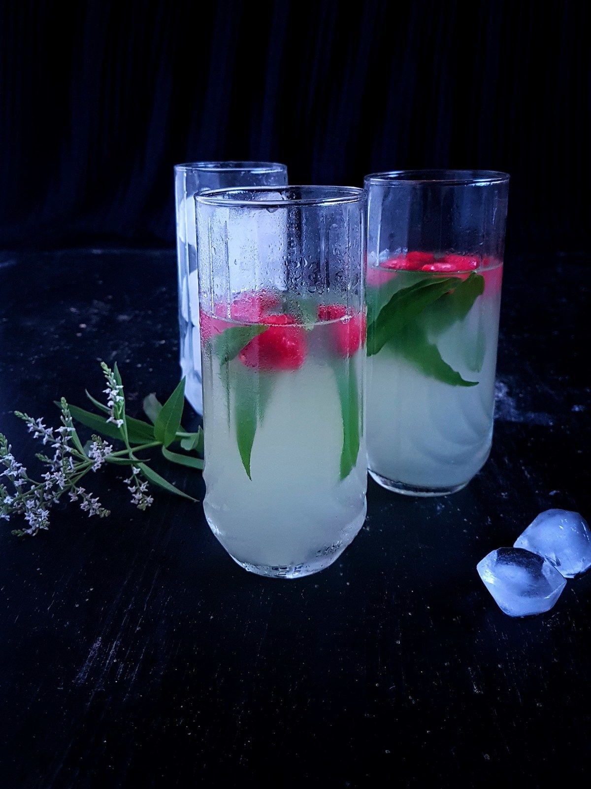 Jus de citron rafraîchissant à la verveine 