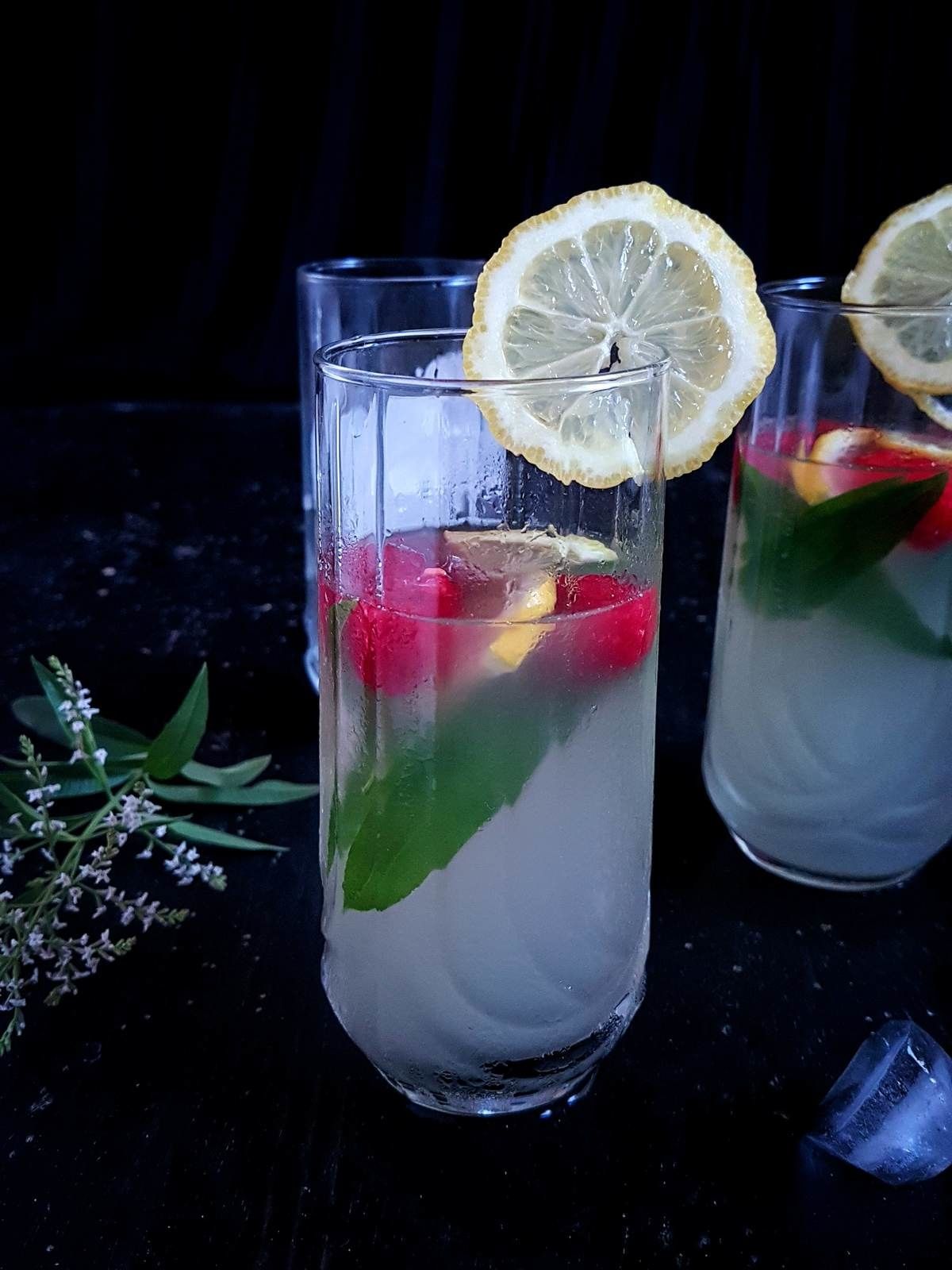 Jus de citron rafraîchissant à la verveine 