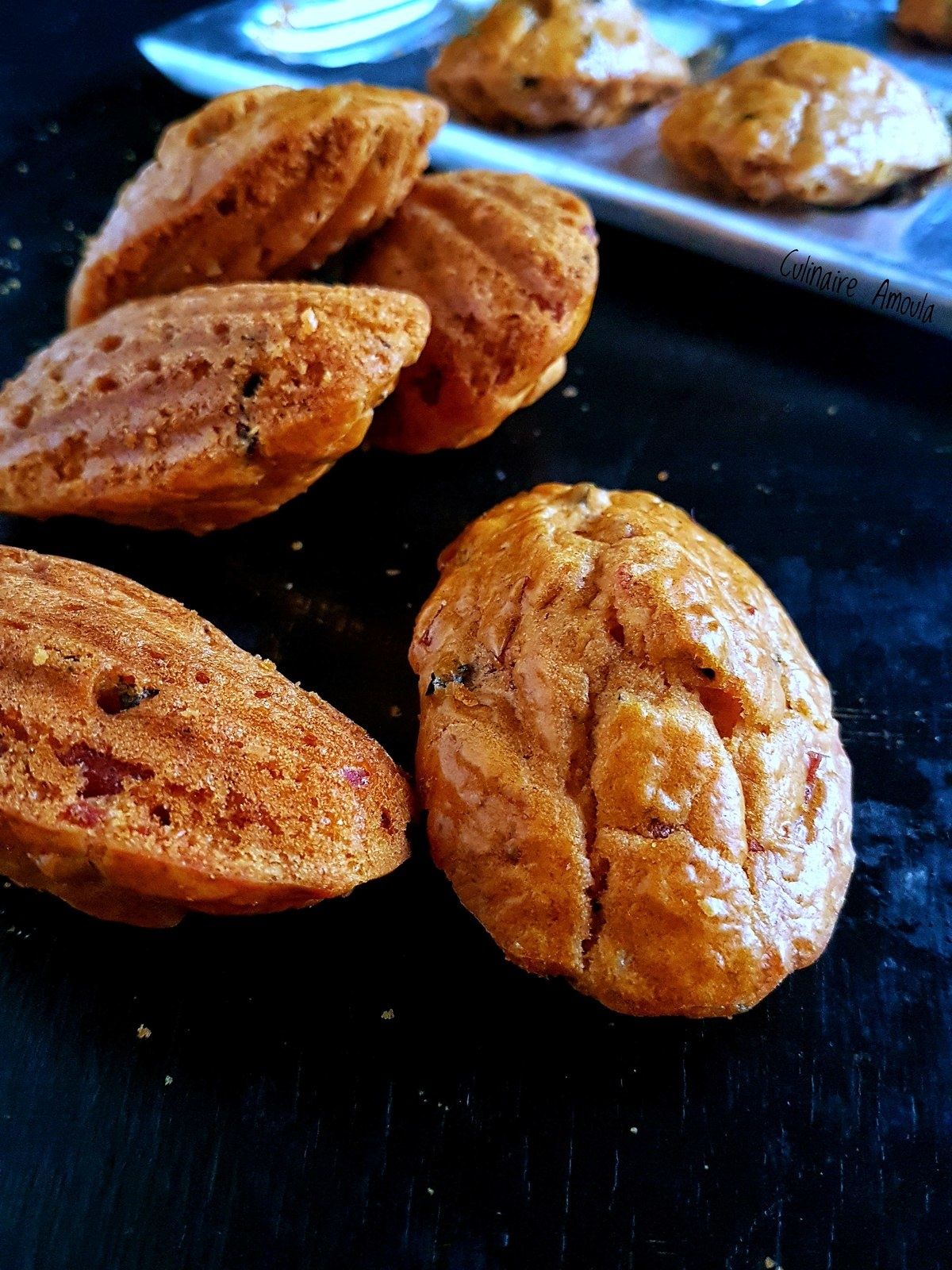 Madeleines salées salami-olives