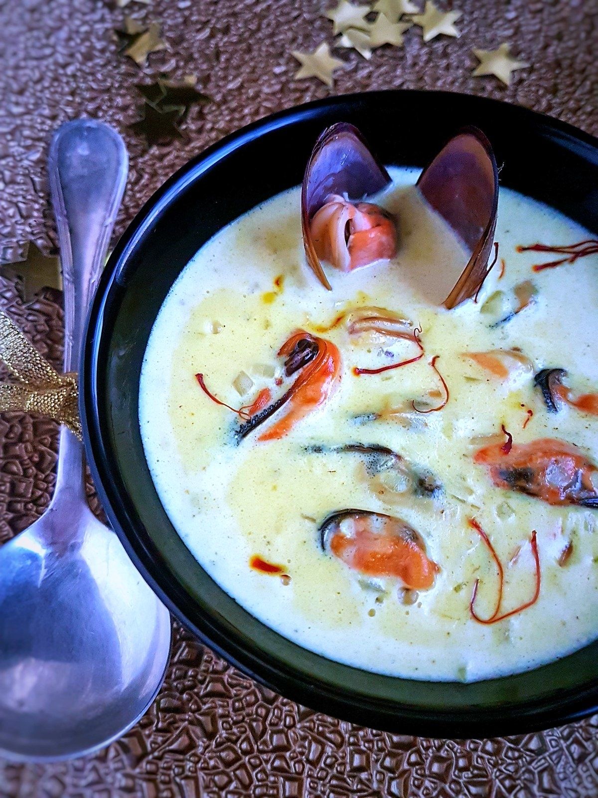 Crème de moules au safran rapide
