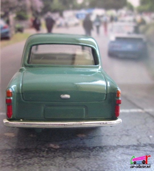 FORD 100E LICHEN GREEN 1953 VANGUARDS 1/43