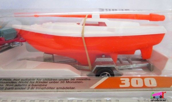 338-I HONDA ACCORD + VOILIER MAJORETTE 1/59