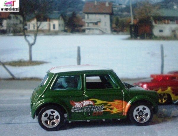 MORRIS MINI - MINI COOPER AUSTIN ROVER MINI 1000 HOT WHEELS 1/64