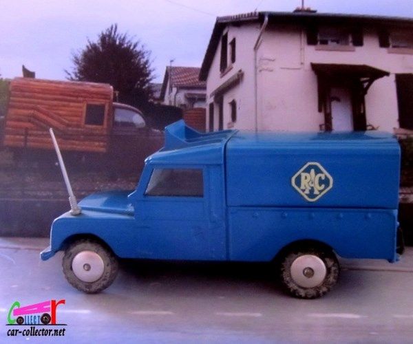 land-rover-109-wb-rac-radio-rescue-corgi