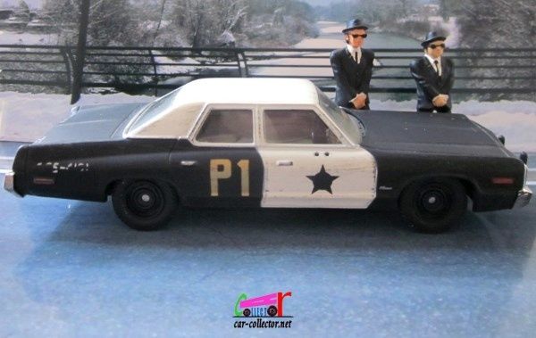 DODGE MONACO THE BLUES BROTHERS CORGI 1/36 - BLUES MOBILE