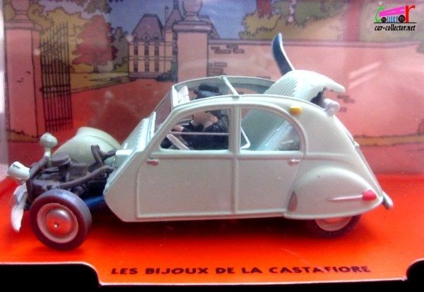 citroen-2ev-belge-1954-tintin-les-bijoux-de-la-castafiore-herge