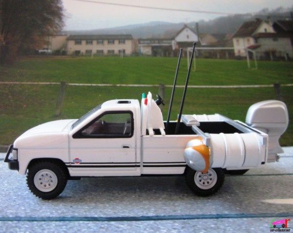 nissan-pick-up-amphibie-top-gear-oxford-1-43