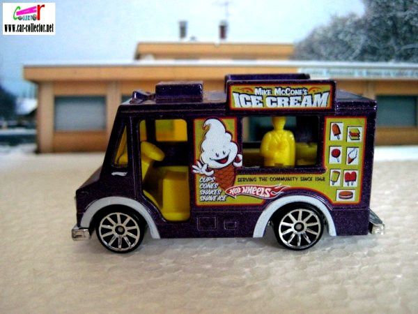 ice-cream-truck-good-humor-2009-113-city-works-hot-wheels