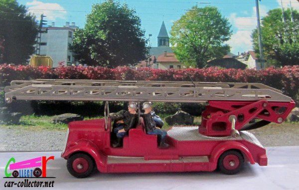 auto-echelle-de-pompiers-delahaye-torpedo-dinky-toys-1-43