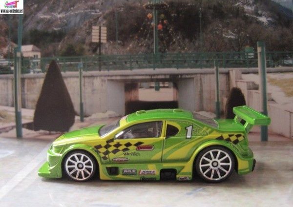 amazoom-volvo-s60-2008-030-new-model-hot-wheels