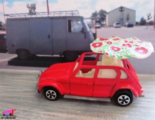 citroen-dyane-maharadjah-parasol-fleurs-rouges-majorette-1-60