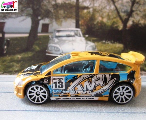 citroen-c4-rally-2013-091-serie-stunt-hot-wheels