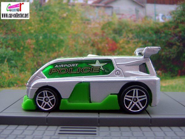 hyperliner-renault-espace-f1-concept-airport-police-cop-squad-2003-hot-wheels