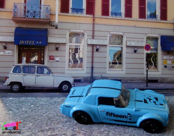 nissan-fairlady-2000-blue-speed-graphics-hot-wheels