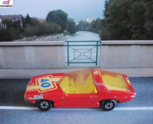 vauxhall-guildsman-rouge-matchbox-superfast