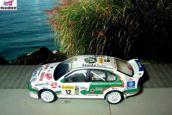 skoda-octavia-wrc-monte-carlo-2001-ixo-1-43