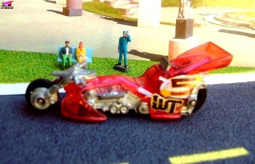fright-bike-red-moto-hot-wheels-2002-133