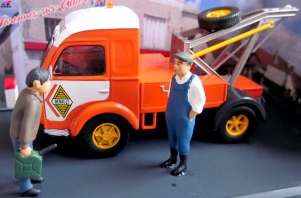 diorama-renault-galion-ou-goelette-depanneuse-moulins-varennes-sur-allier-rn7-altaya