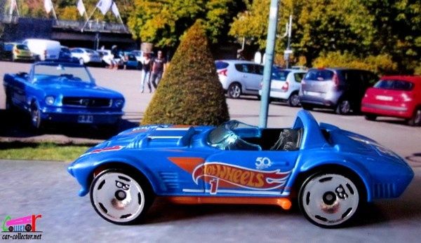 chevrolet-corvette-grand-sport-roadster-hw50-race-team-hot-wheels-2018-259