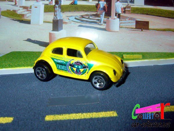 volkswagen-beetle-black-vw-bug-vw-cox-hot-weels-1-64-robot-zoo-2003