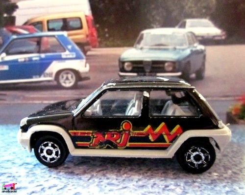 renault-5-supercinq-gt-turbo-black-radio-nrj-majorette-1-51