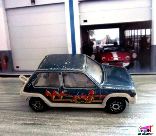 renault-5-supercinq-gt-turbo-blue-radio-nrj-majorette-1-51