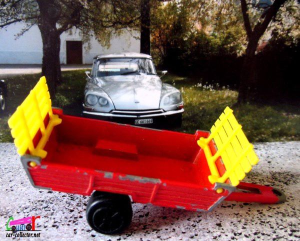 remorque-a-foin-majorette-item-369