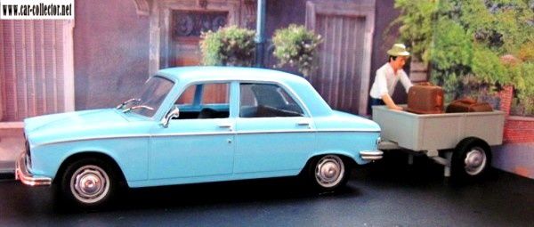 diorama-peugeot-204-berline-bleu-pastel-la-remorque-paris-corbeil-essonnes-rn7-altaya