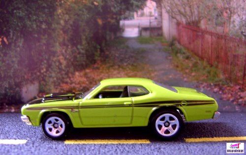 71-dodge-demon-green-2009-013-new-models-series-hot-wheels