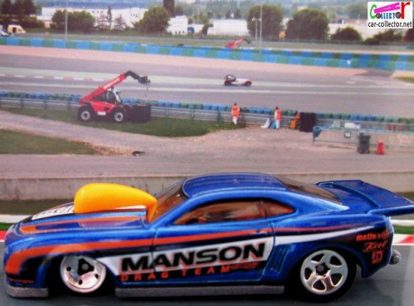 10-pro-stock-camaro-blue-chevrolet-camaro-pro-stock-dragster-hot-wheels-2011-121-drag-racers-series