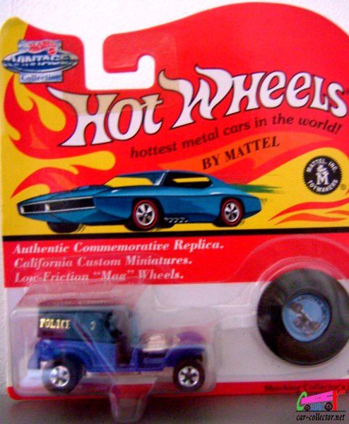 paddy-wagon-blue-retool-avec-capsule-hot-wheels