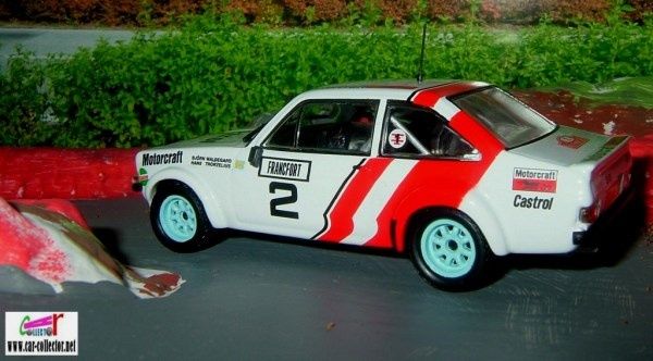 ford-escort-mk2-rs-1800-rallye-monte-carlo-1979-b-waldegaard-h-thorszelius-ixo-1-43-altaya-collections
