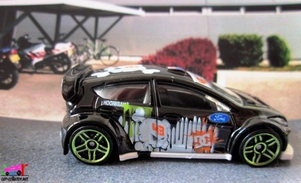 2012-ford-fiesta-ken-block-serie-new-models-hot-wheels-2011-040