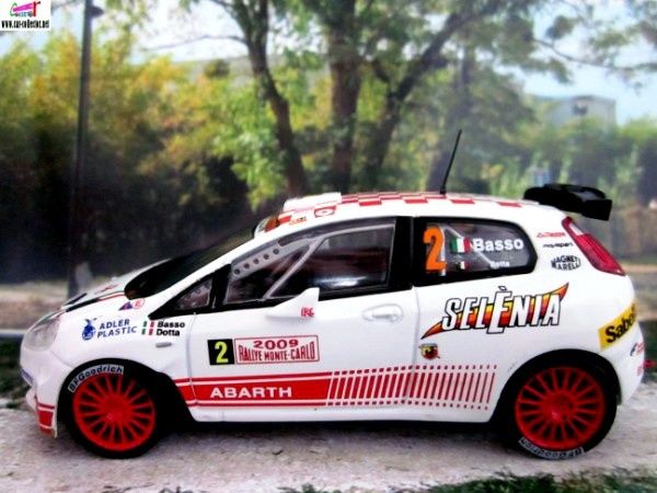 fiat-grande-punto-abarth-s2000-rallye-monte-carlo-2009-basso-dotta-selenia-ixo-1-43-collection-presse-altaya